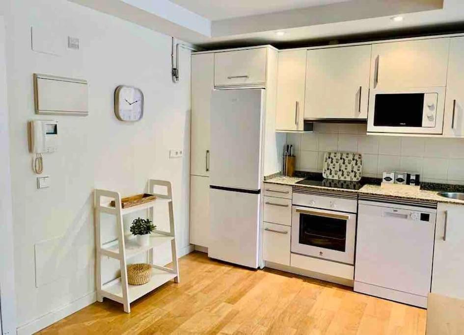 Precioso - Moderno Terraza Y Parking, 2 Hab, 2 Banos, 6-7 Pers - Dispo Junio!! לאנס מראה חיצוני תמונה
